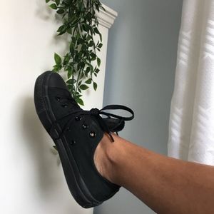 All Black All Star Converse